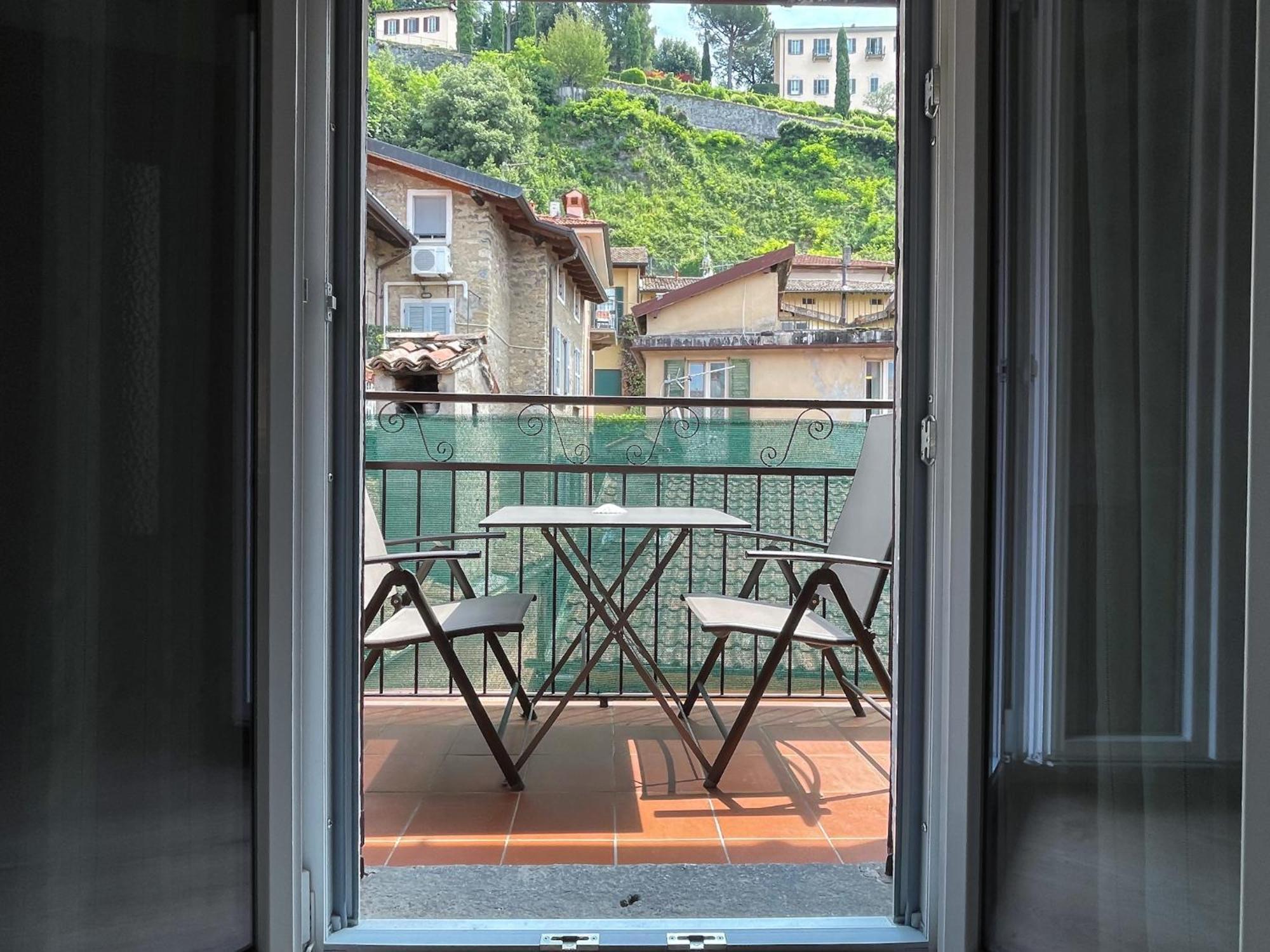 Dimora Romantica Apartment Bellagio Bagian luar foto